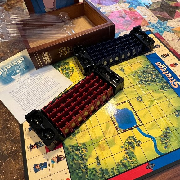 Parker Brothers Stratego Vintage Board Game Collection Wooden Book Case - Picture 8 of 11